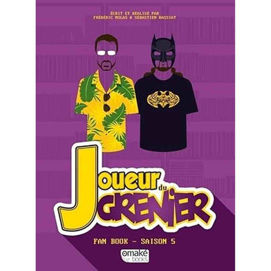 Coffret fan book officiel Joueur du Grenier Saison 5 – couverture violette avec illustration Seb et Fred du Grenier sur fond bibliothèque éditions Omaké Books
