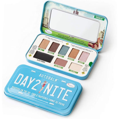 Palette theBalm Autobalm Day 2 Nite ouverte – 7 fards shimmers et mats + black primer avec miroir intégré, boîtier métal bleu format poche