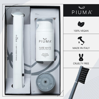 Coffret Piuma Smile Box avec brosse à dents design, dentifrice Pure White menthe et base calendrier, vegan et made in Italy