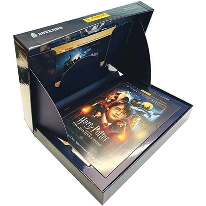 Coffret ouvert Harry Potter Panini 20 Years of Movie Magic – magazine collector et paquets de trading cards