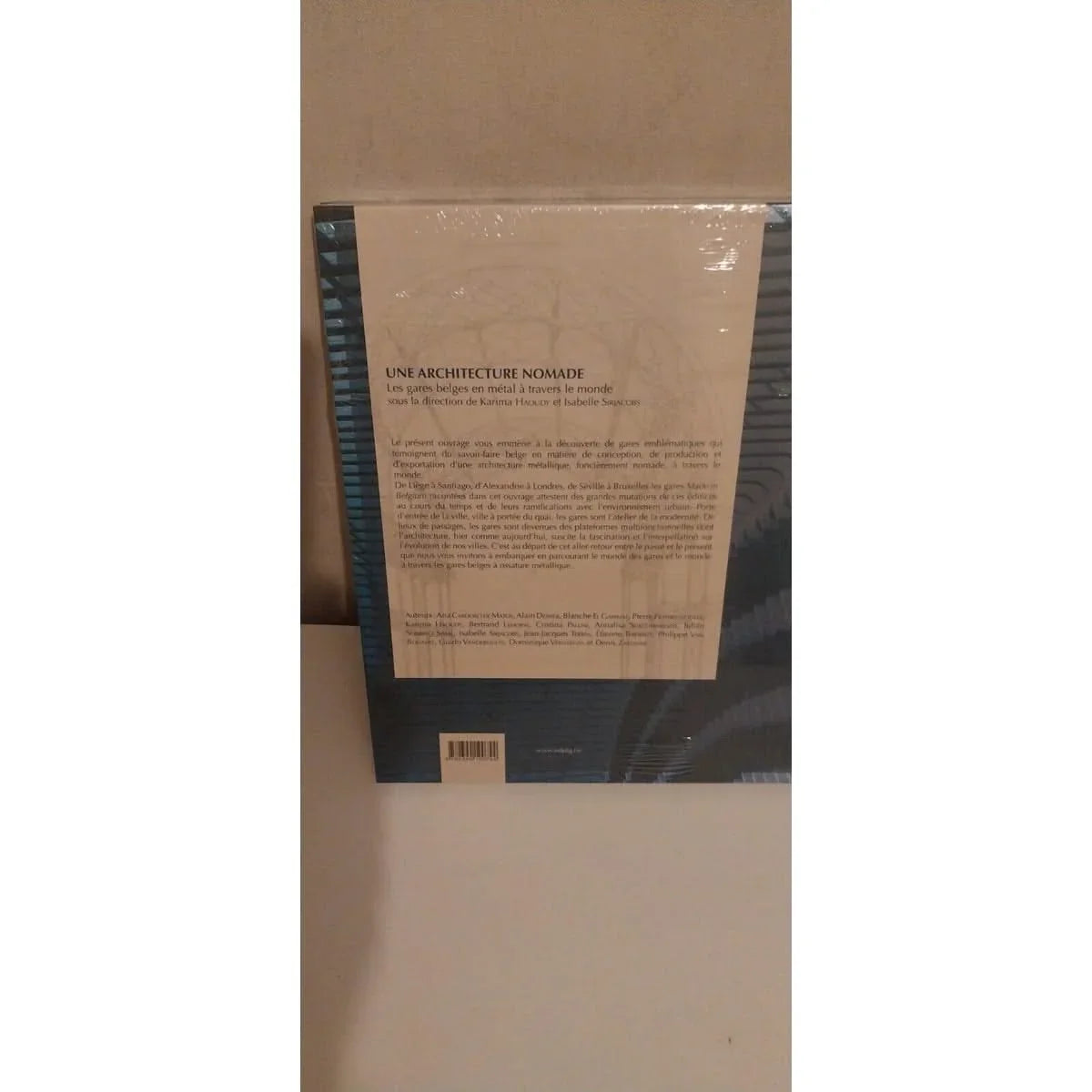 Une architecture nomade: les gares belges en métal à travers le monde