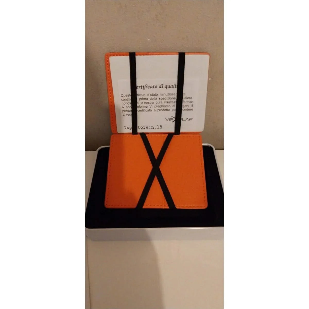 VIP FLAP porte carte tendance DM NOIR ORANGE avec son boîtier métal