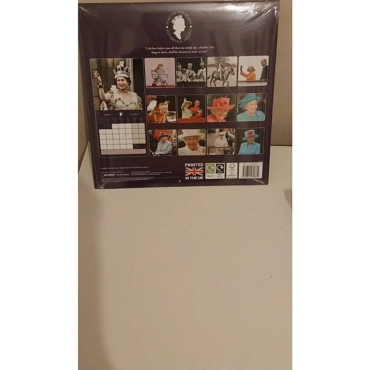 calendrier 2023 illustré de la reine Elisabeth II en anglais